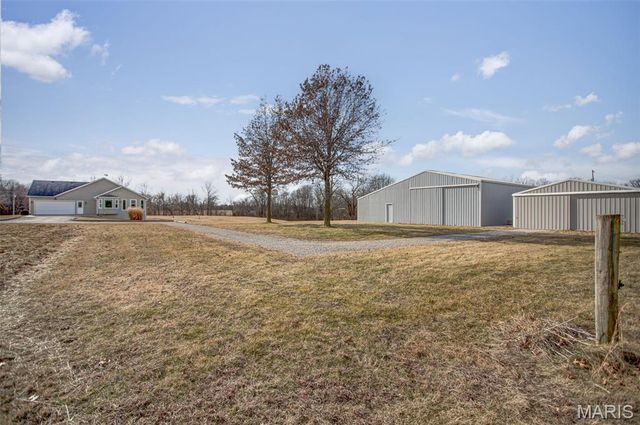 6611 Quercus Grove Road, Edwardsville, IL 62025