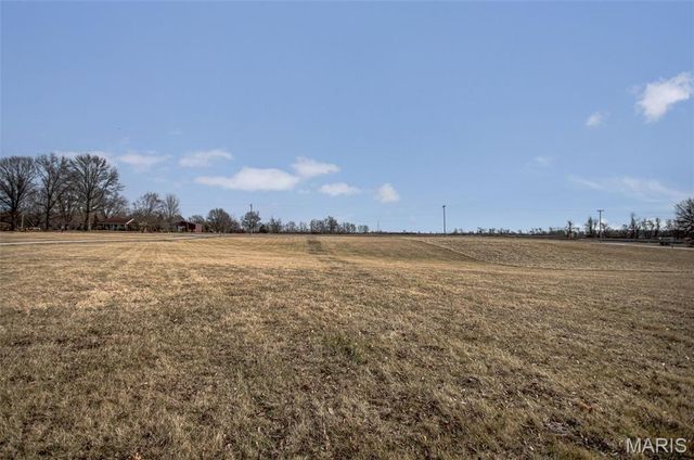 6611 Quercus Grove Road, Edwardsville, IL 62025