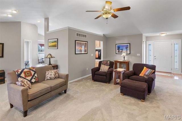 6611 Quercus Grove Road, Edwardsville, IL 62025