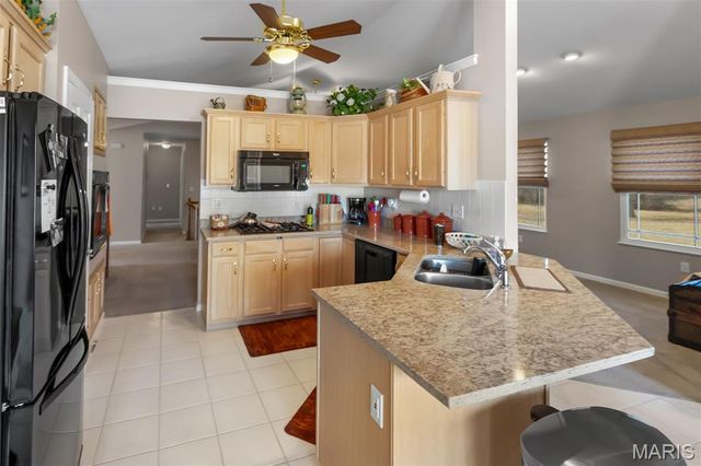 6611 Quercus Grove Road, Edwardsville, IL 62025