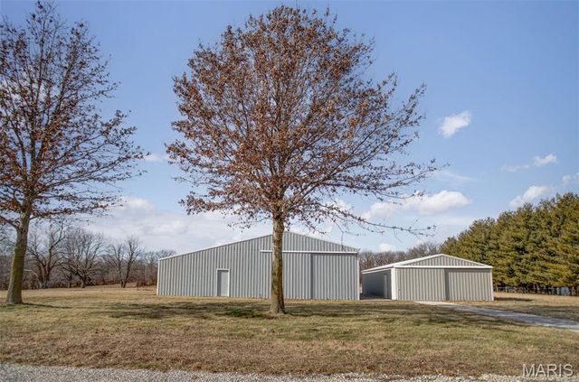 6611 Quercus Grove Road, Edwardsville, IL 62025