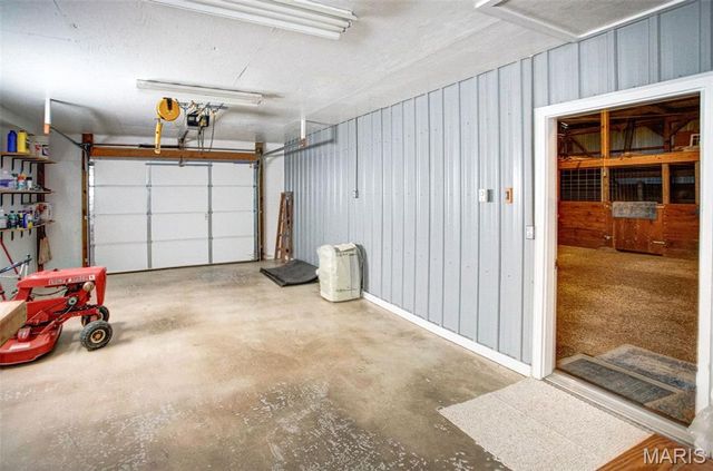 6611 Quercus Grove Road, Edwardsville, IL 62025