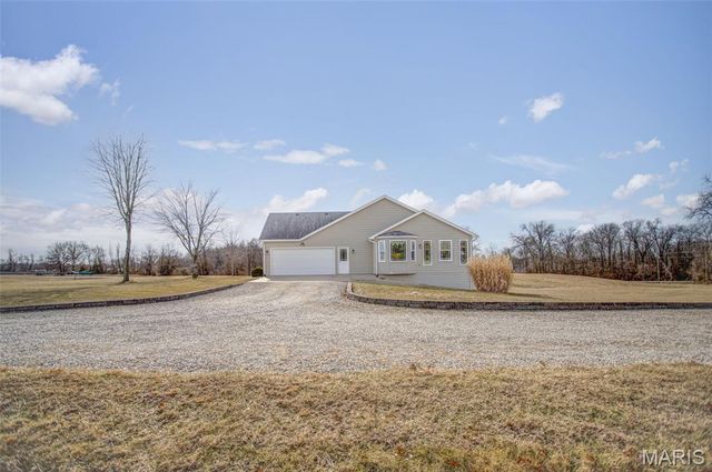 6611 Quercus Grove Road, Edwardsville, IL 62025