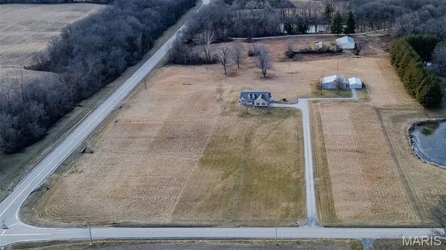 6611 Quercus Grove Road, Edwardsville, IL 62025