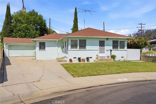 5219 Gundry Avenue, Long Beach, CA 90805