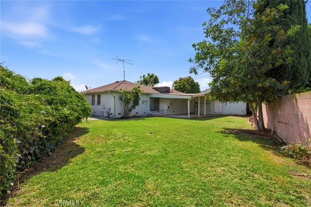 5219 Gundry Avenue, Long Beach, CA 90805