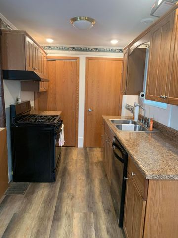 200 S Maple Heights, New Lexington, OH 43764
