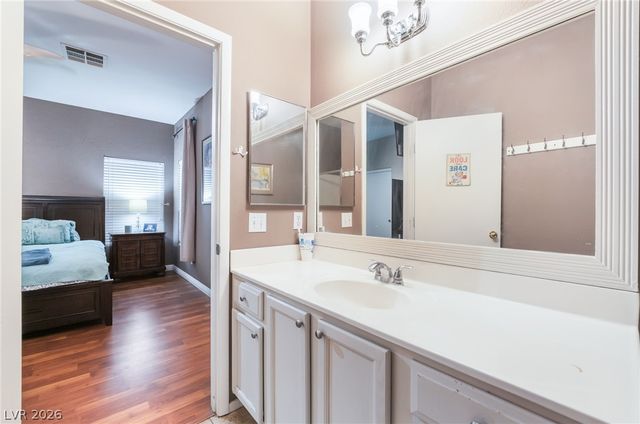 5113 Mambo Vista Avenue, Las Vegas, NV 89108