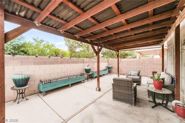 5113 Mambo Vista Avenue, Las Vegas, NV 89108