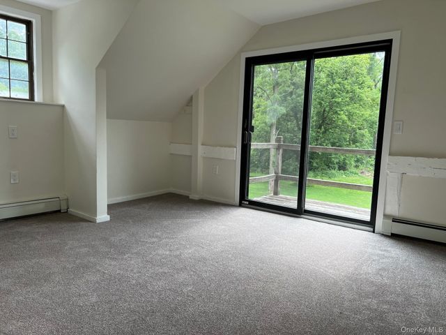 121 E Hook Cross Road, Hopewell Junction, NY 12533