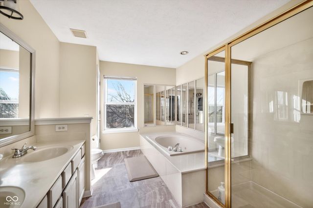 7835 Inishmore Way, Indianapolis, IN 46214