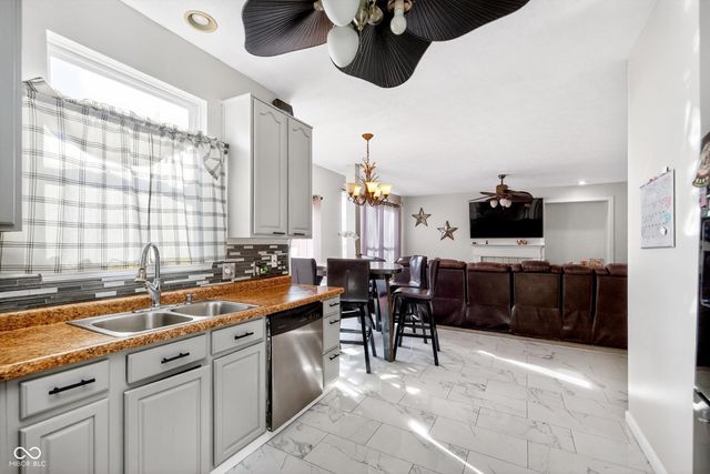 7835 Inishmore Way, Indianapolis, IN 46214