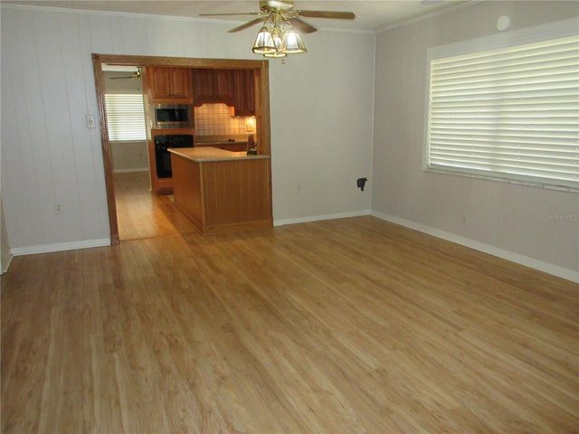 902 N CRYSTAL TERRACE, Plant City, FL 33563