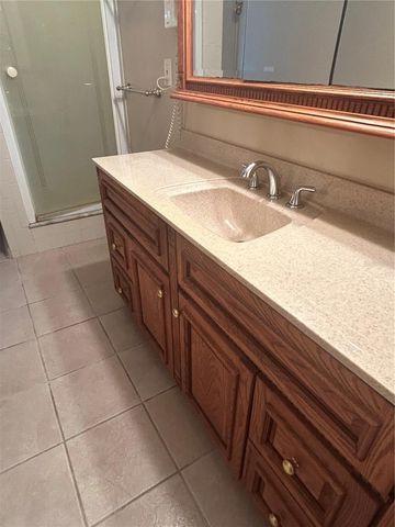 902 N CRYSTAL TERRACE, Plant City, FL 33563