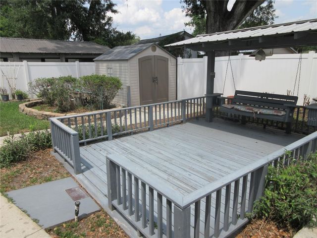 902 N CRYSTAL TERRACE, Plant City, FL 33563