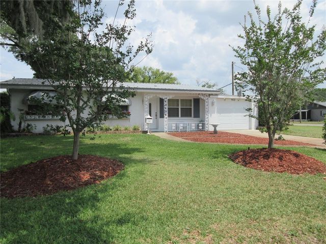 902 N CRYSTAL TERRACE, Plant City, FL 33563