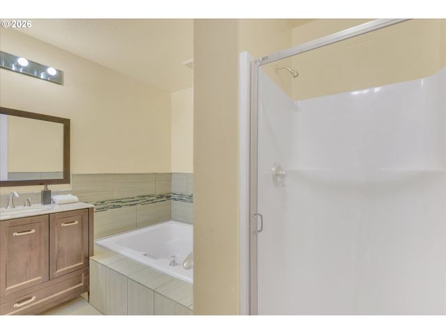 8801 Sw Stono Dr, Tualatin, OR 97062