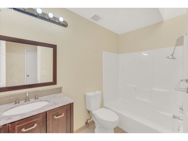 8801 Sw Stono Dr, Tualatin, OR 97062