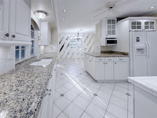 7900 SW 143rd St, Palmetto Bay, FL 33158