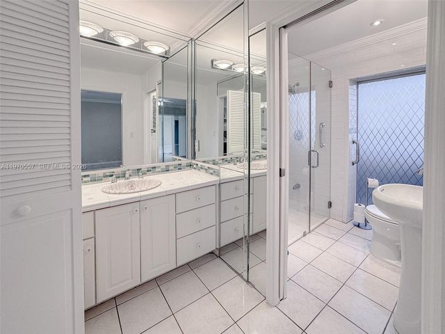 7900 SW 143rd St, Palmetto Bay, FL 33158