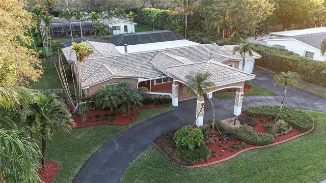 7900 SW 143rd St, Palmetto Bay, FL 33158