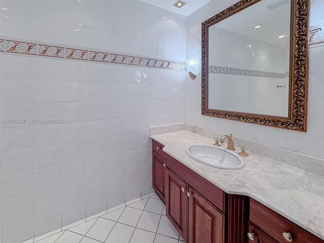 7900 SW 143rd St, Palmetto Bay, FL 33158