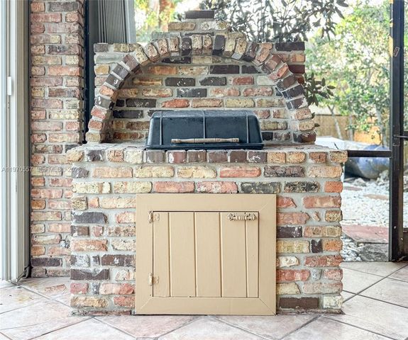 7900 SW 143rd St, Palmetto Bay, FL 33158