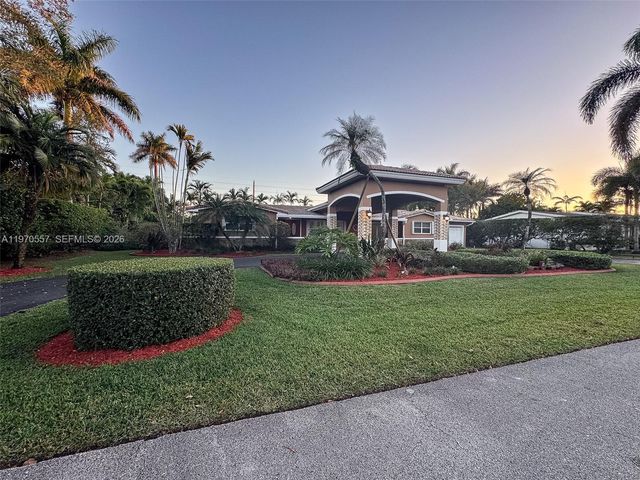 7900 SW 143rd St, Palmetto Bay, FL 33158