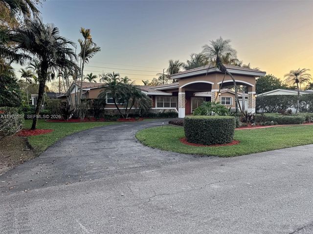 7900 SW 143rd St, Palmetto Bay, FL 33158