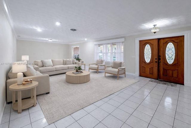 7900 SW 143rd St, Palmetto Bay, FL 33158