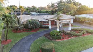7900 SW 143rd St, Palmetto Bay, FL 33158