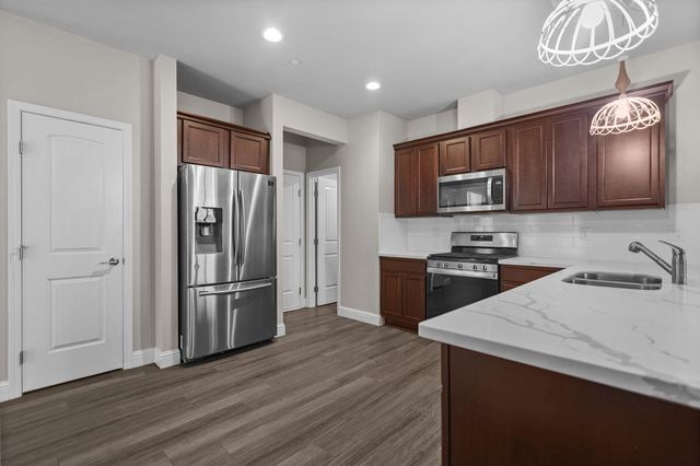 866 Congaree Lane, Redding, CA 96001