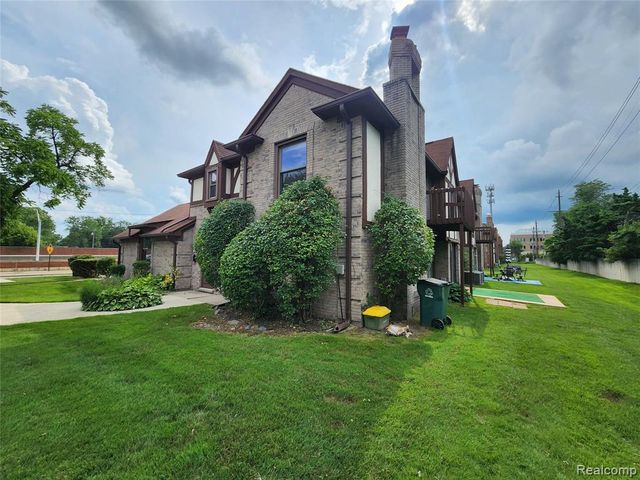 19400 W 11 Mile Road, Lathrup Village, MI 48076