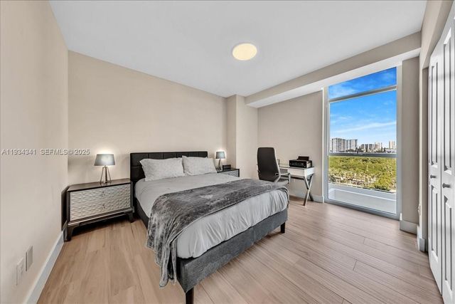 400 Sunny Isles Blvd 718, Sunny Isles Beach, FL 33160