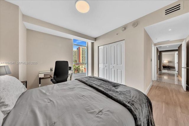 400 Sunny Isles Blvd 718, Sunny Isles Beach, FL 33160