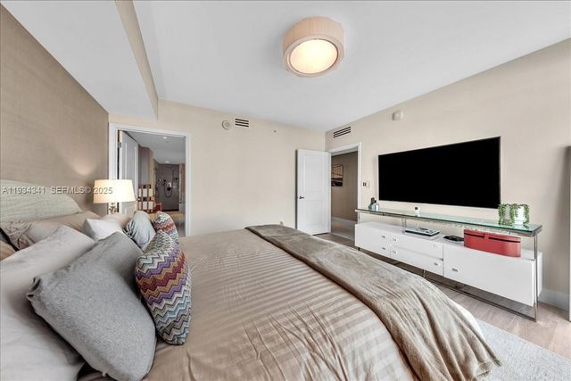 400 Sunny Isles Blvd 718, Sunny Isles Beach, FL 33160