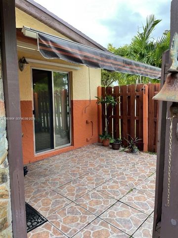 115 Briarwood Cir 2-3, Hollywood, FL 33024