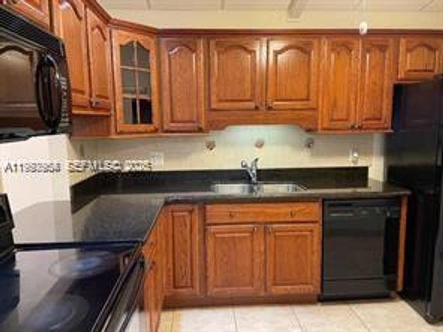 115 Briarwood Cir 2-3, Hollywood, FL 33024