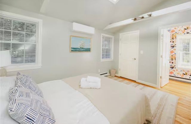 92 Atlantic - Cottage, Cohasset, MA 02025