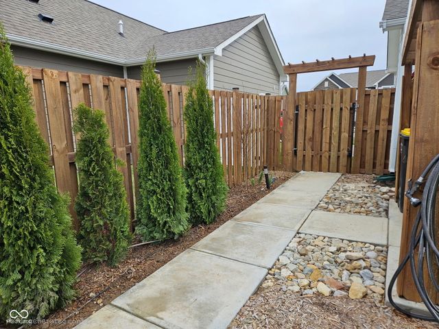 140 Waterford Court, Pendleton, IN 46064