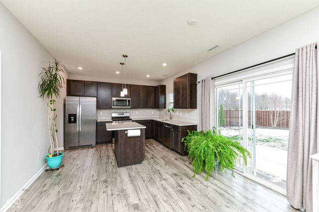 140 Waterford Court, Pendleton, IN 46064