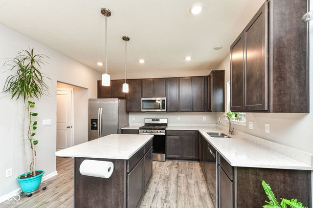 140 Waterford Court, Pendleton, IN 46064