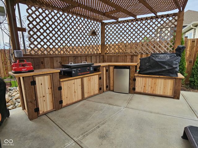 140 Waterford Court, Pendleton, IN 46064