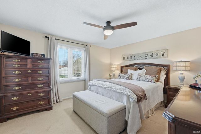 8825 Voyager Drive, Fort Wayne, IN 46804