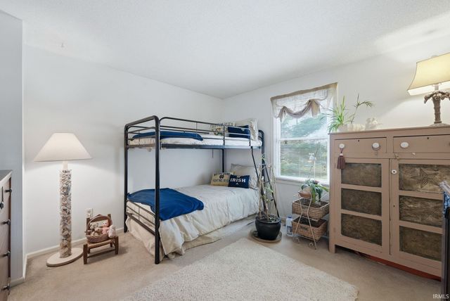 8825 Voyager Drive, Fort Wayne, IN 46804