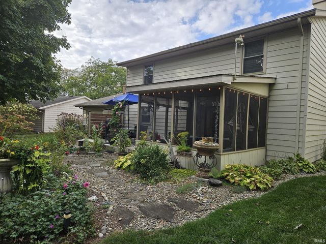 8825 Voyager Drive, Fort Wayne, IN 46804