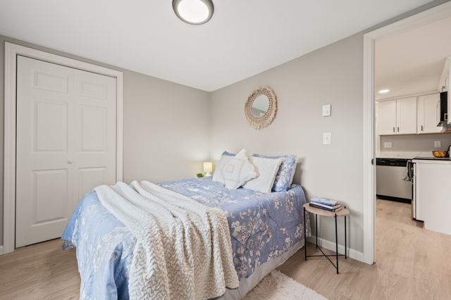 58 Handel Court, East Hartford, CT 06118