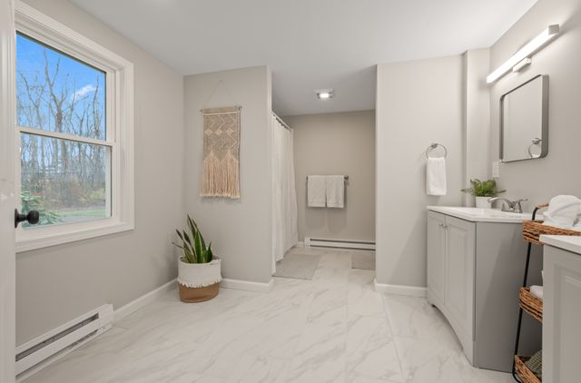 58 Handel Court, East Hartford, CT 06118