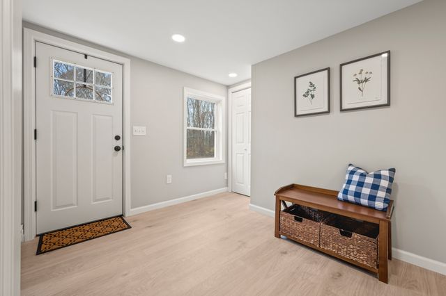 58 Handel Court, East Hartford, CT 06118