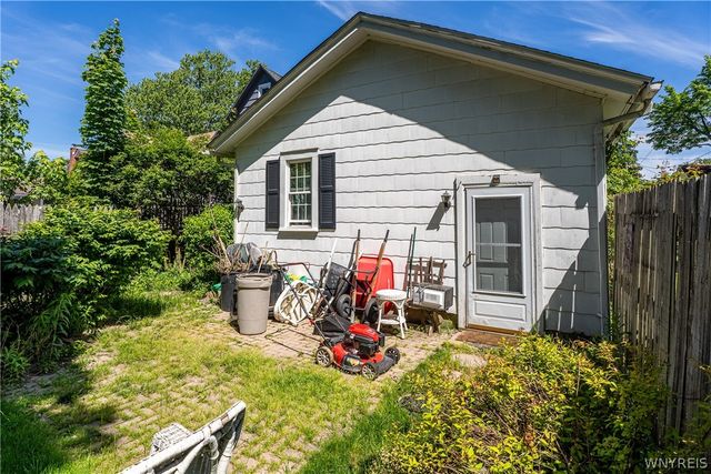 311 South Street, Lockport City, NY 14094